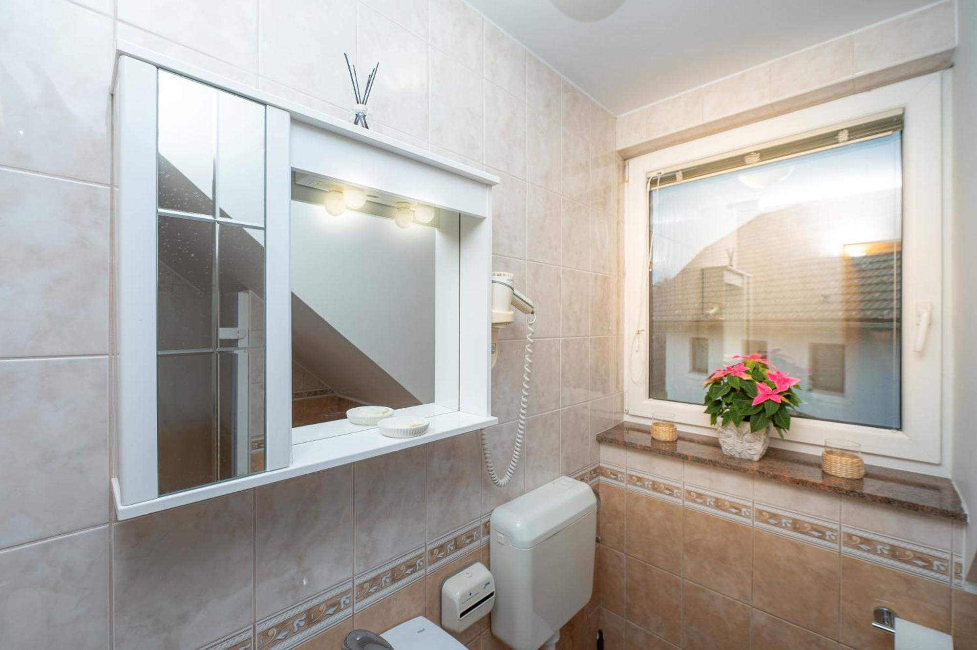 Rooms & Apartments Pr Matjon Bled Bagian luar foto